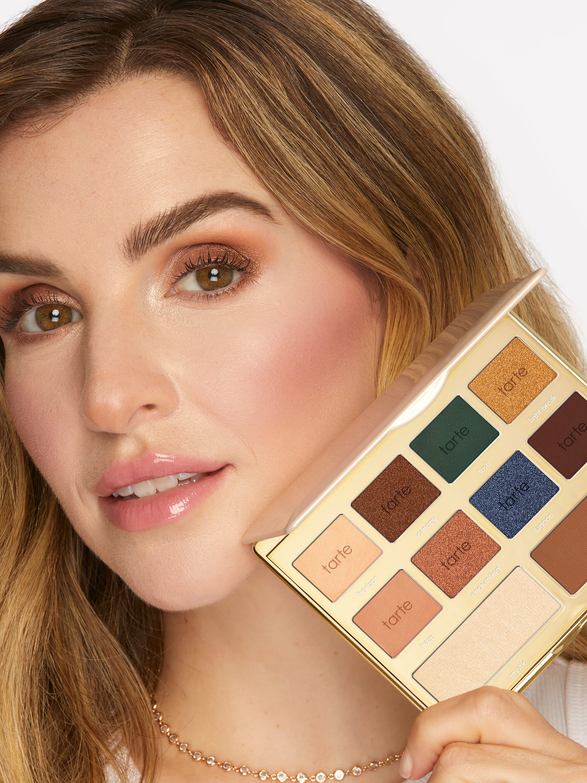 glamazon™ Amazonian clay eyeshadow palette image number 9