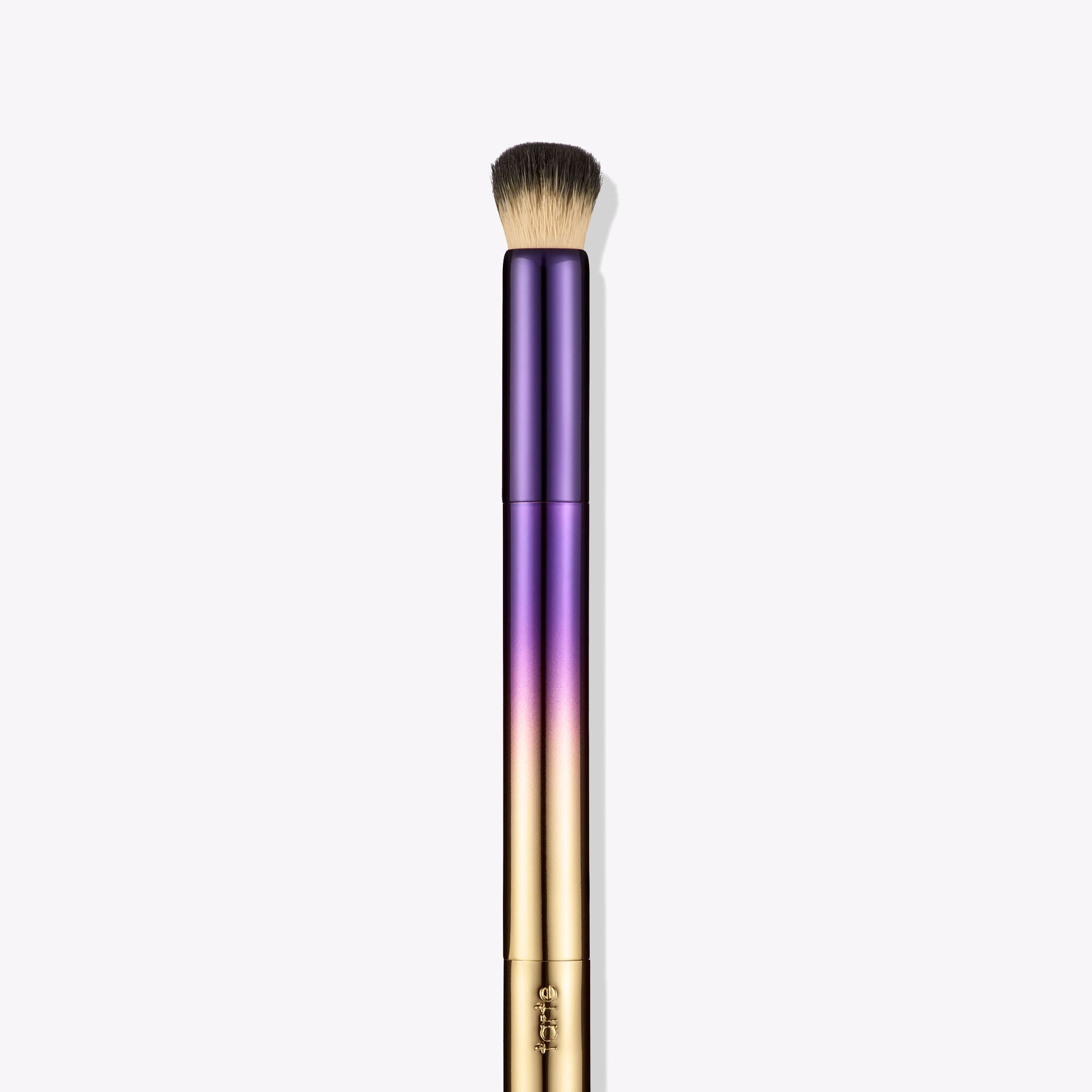 creaseless airbrusher concealer brush image number 3